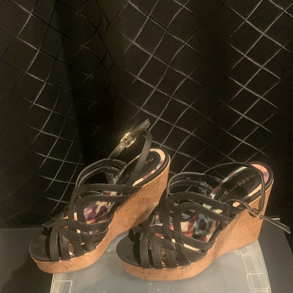 MADDEN GIRL Women’s Wedge Heels - Picture 7 of 13
